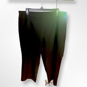 Capri dress pants, stretch.  EUC.